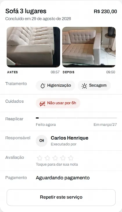Fotos de antes e depois de um sofá higienizado, registradas no serviço